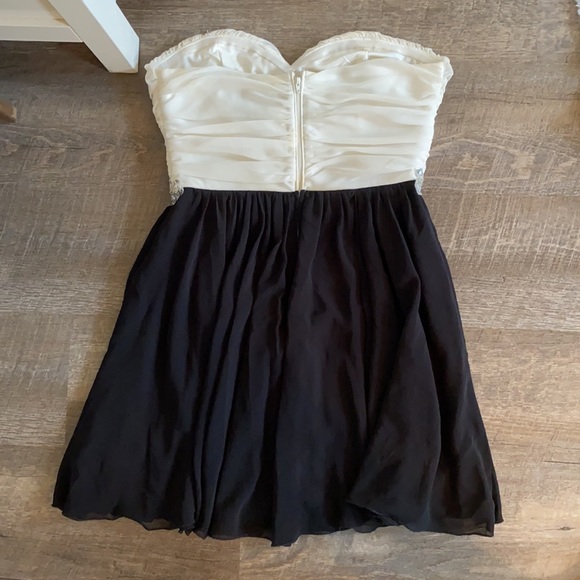 Cocktail dress - Picture 2 of 2